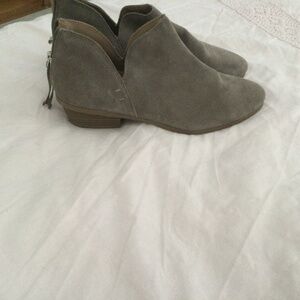 Kenneth Cole Reaction Gray Suede Booties 11